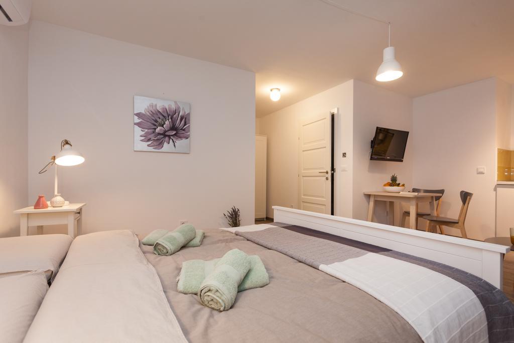 Apartments And Rooms Hey روفينج المظهر الخارجي الصورة
