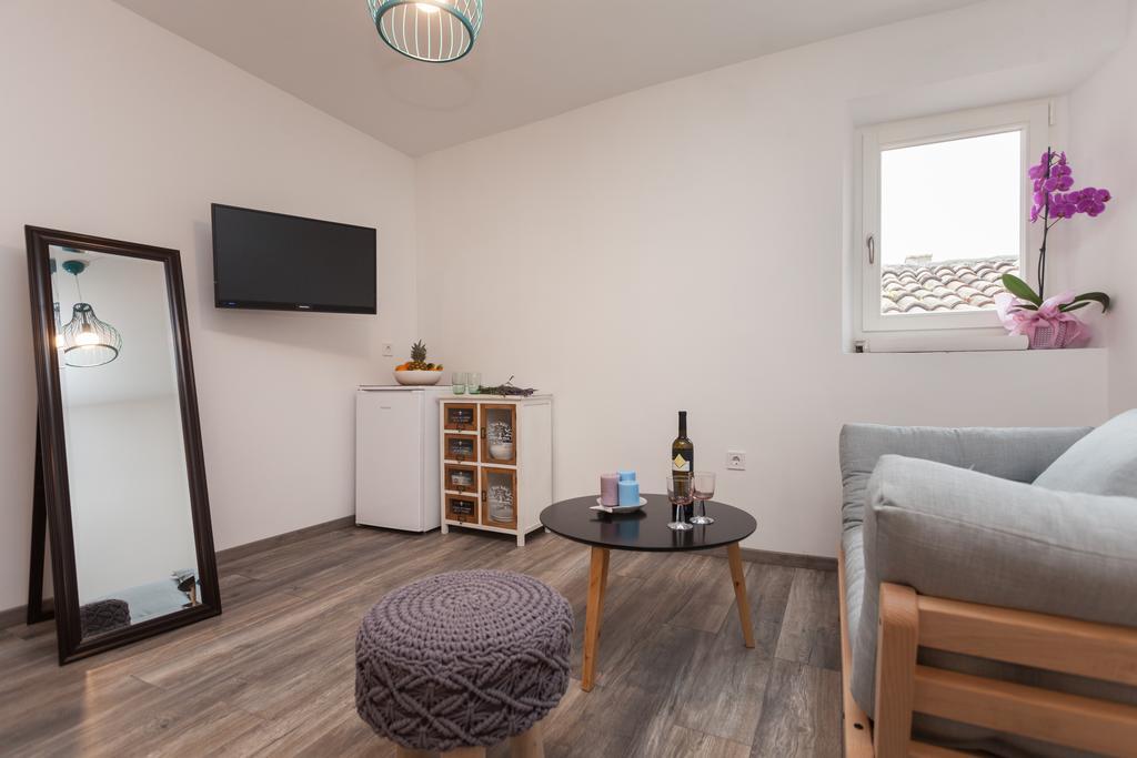 Apartments And Rooms Hey روفينج المظهر الخارجي الصورة