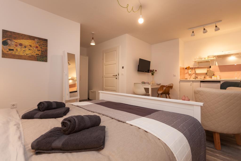 Apartments And Rooms Hey روفينج المظهر الخارجي الصورة