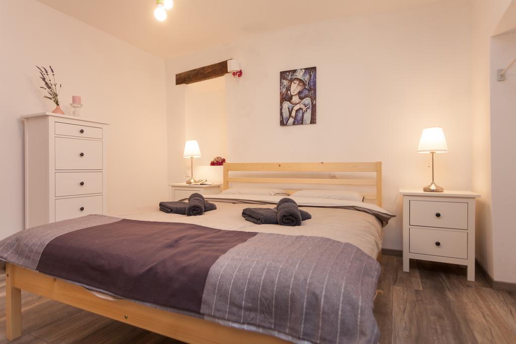 Apartments And Rooms Hey روفينج المظهر الخارجي الصورة
