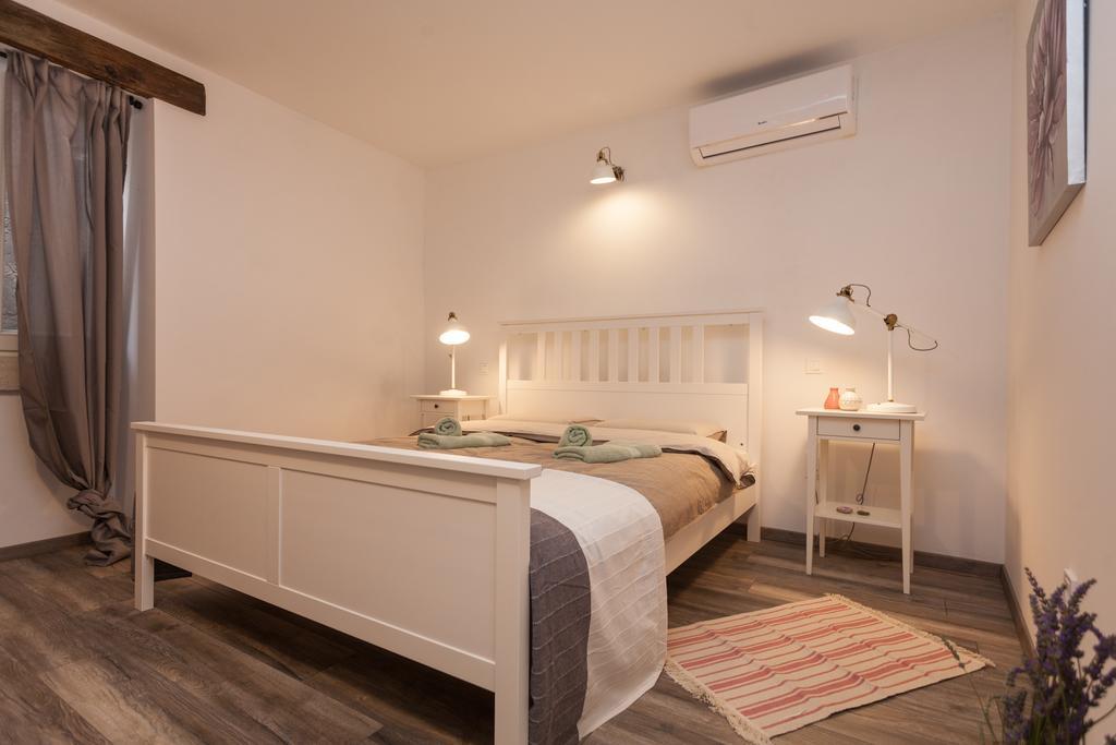 Apartments And Rooms Hey روفينج المظهر الخارجي الصورة